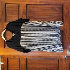 Black short sleeve tunic